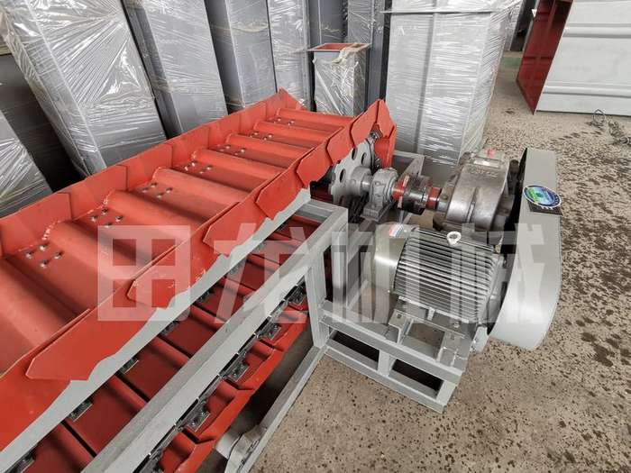 鱗板機裝車發(fā)貨展示圖