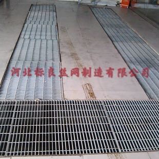 洗車用鋼格板具體有什么優(yōu)點呢？